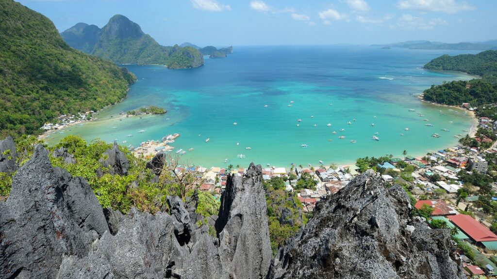 taraw-cliff-view-el-nido-town