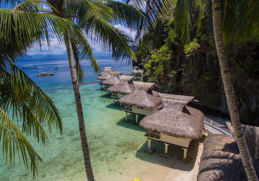 beachfront-resort-in-Palawan
