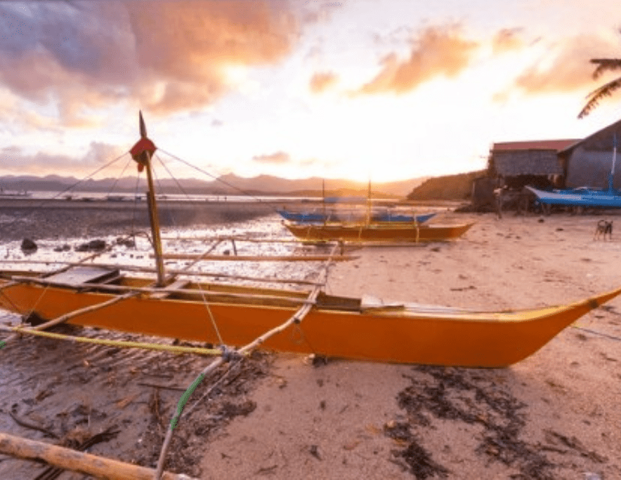 boat-at-sabang-wharf-palawan